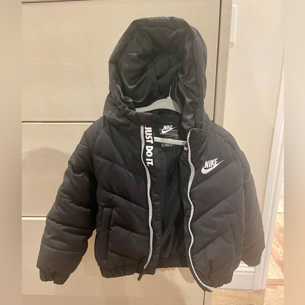 Nike Kids Black Puffer Jacket - Picture 2 of 5